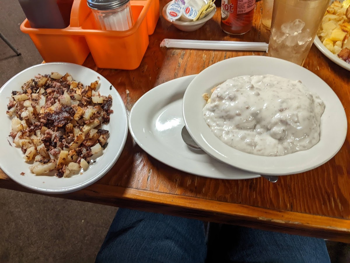 Durf's Family Restaurant-10